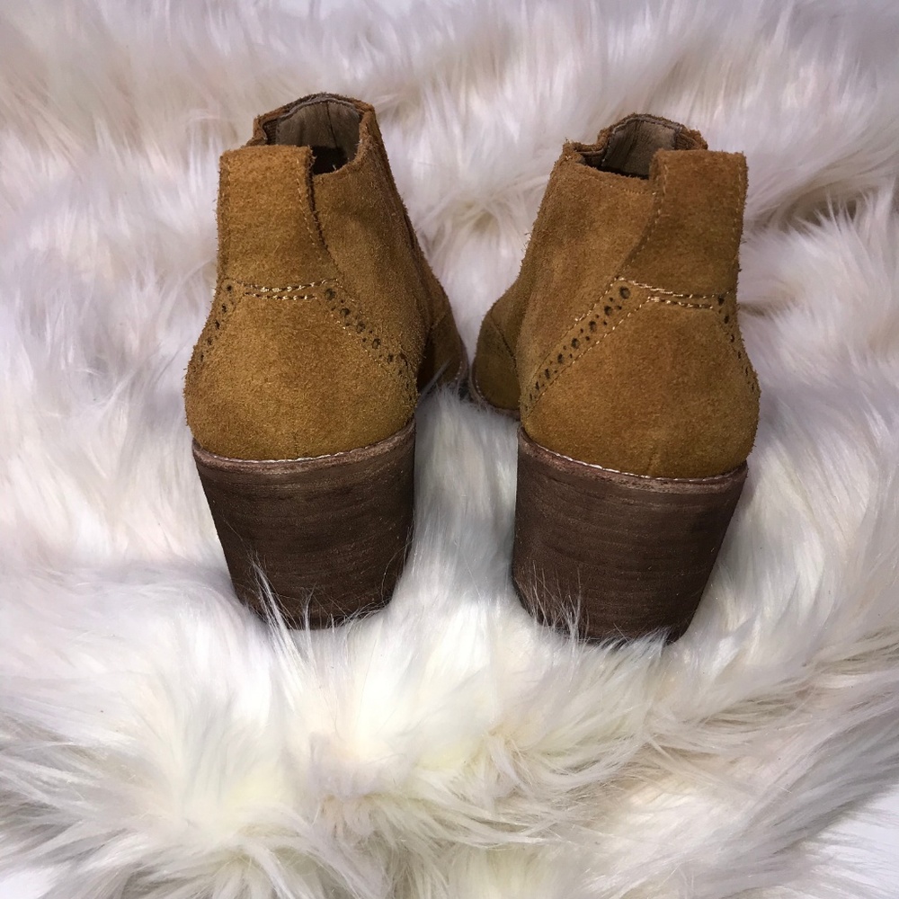 Madewell Grayson Brogue Chelsea, Size 9.5 - Picture 5 of 10